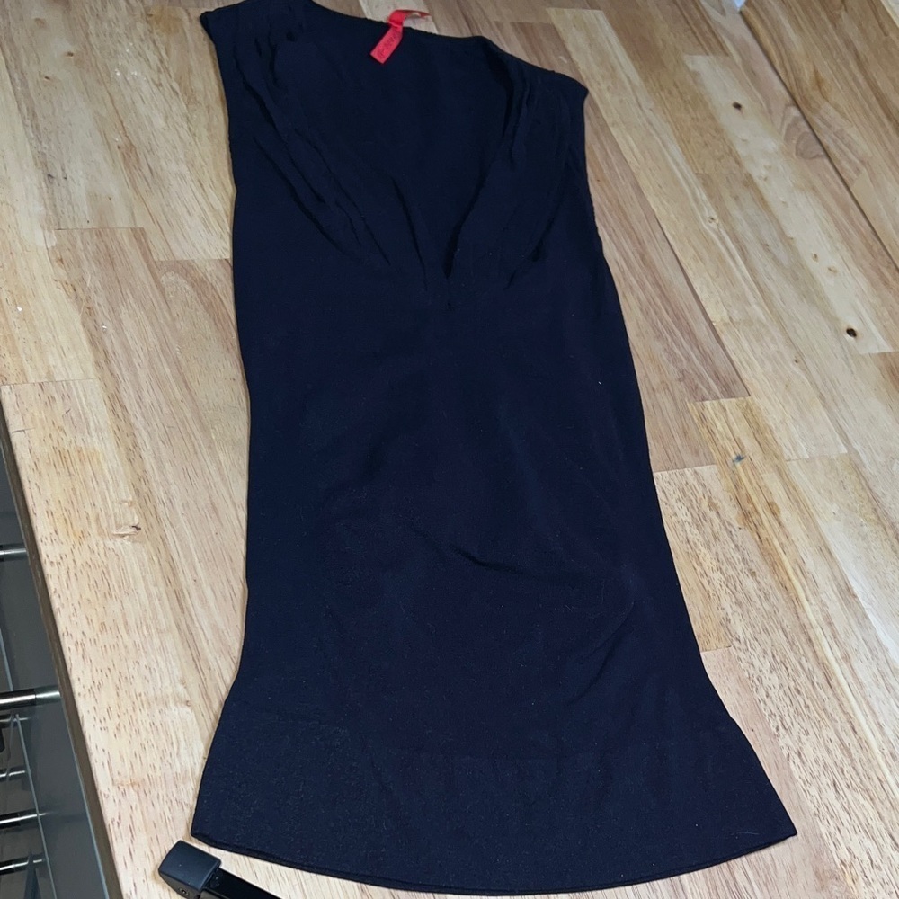 SPANX Elegant Black V-Neck Top